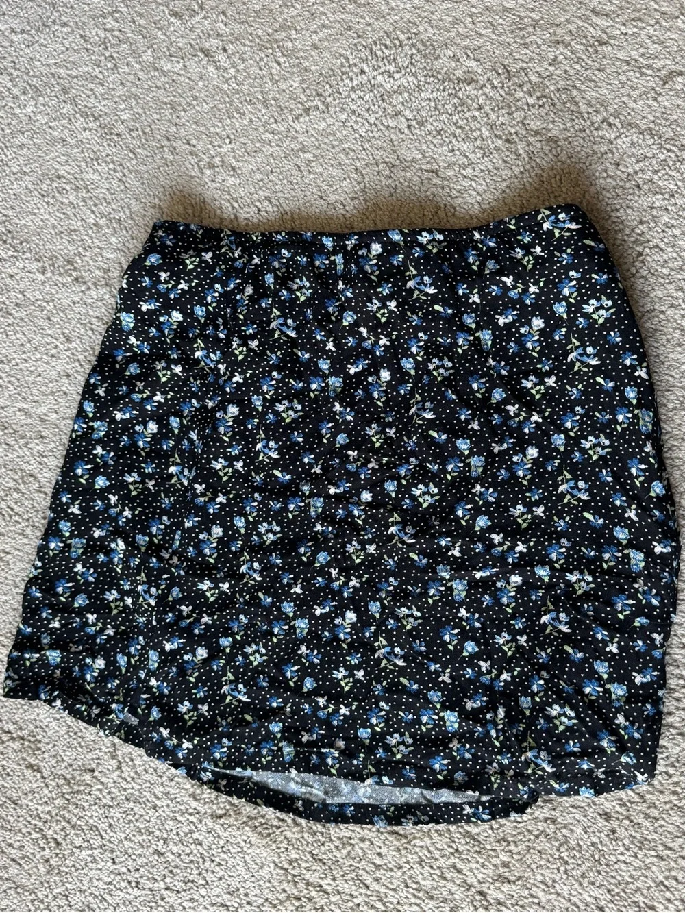 American Eagle Floral Mini Skirt